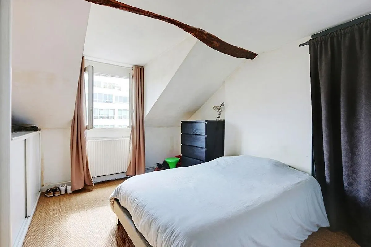 Large, Bright Apartment Paris Frankrig