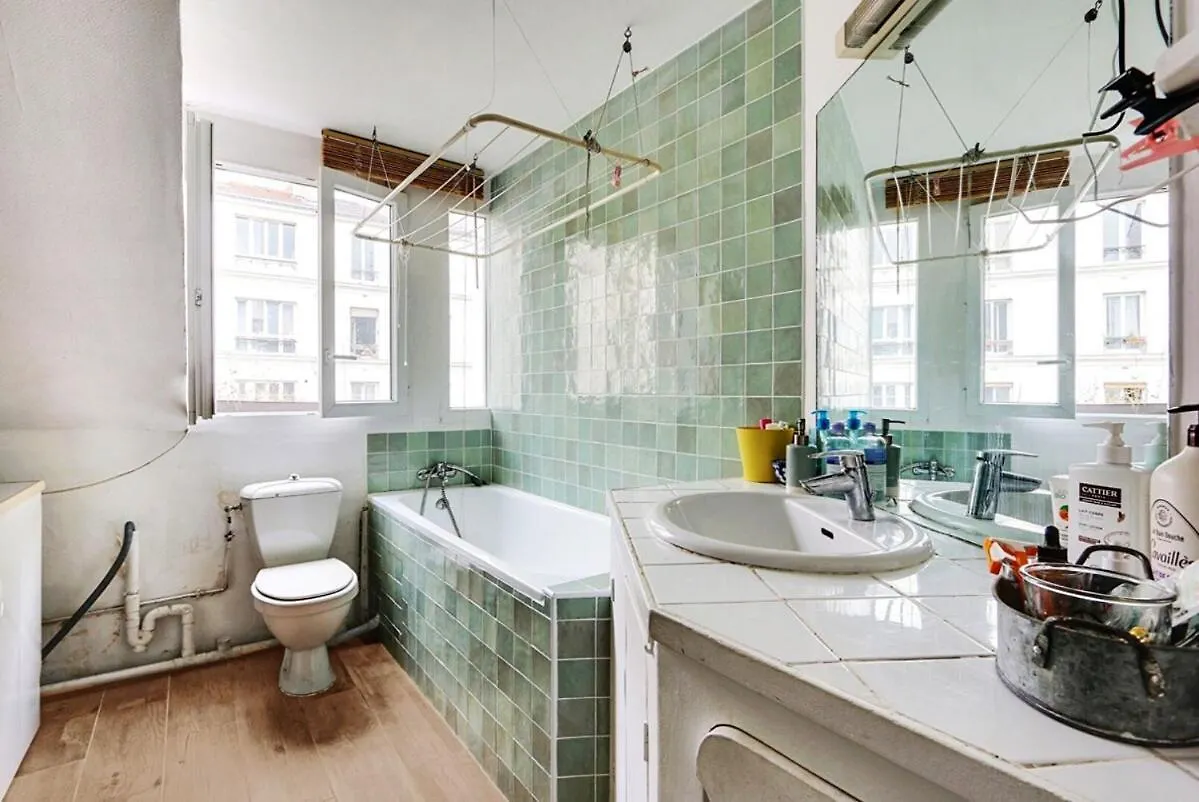Large, Bright Apartment Paris 0*,  France
