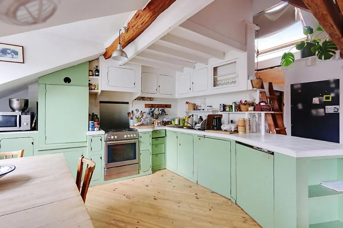 Large, Bright Apartment Paris